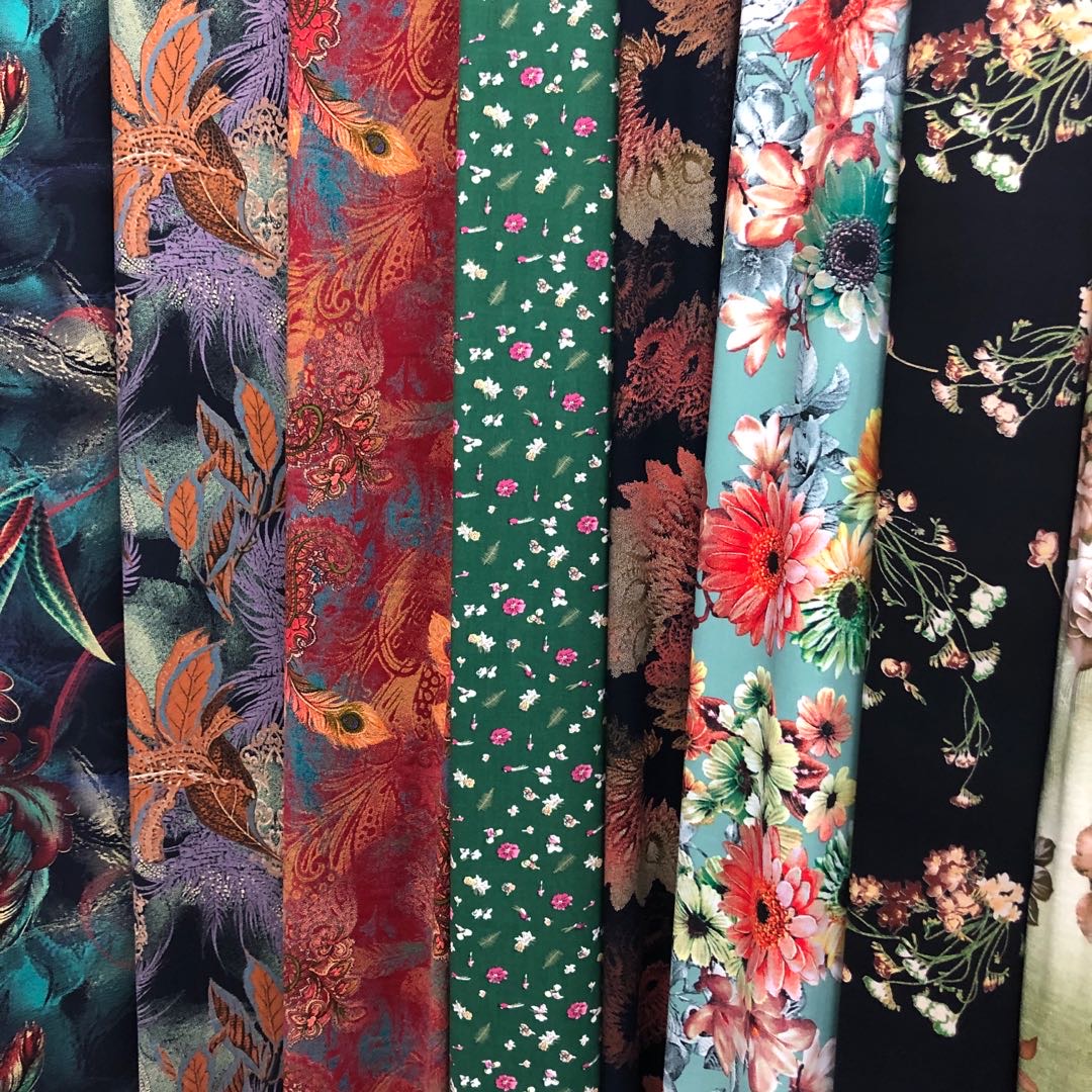Silk and cotton fabric, silk and cotton fabric for spring and summer clothing, peacock flower Specification image