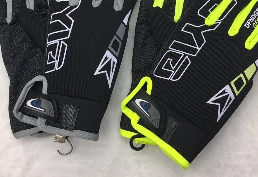 Manufacturer's best-selling direct sales outdoor leisure sports cycling and skiing gloves, winter fashionable men's style, warm, anti-slip and cold-proof Specification image