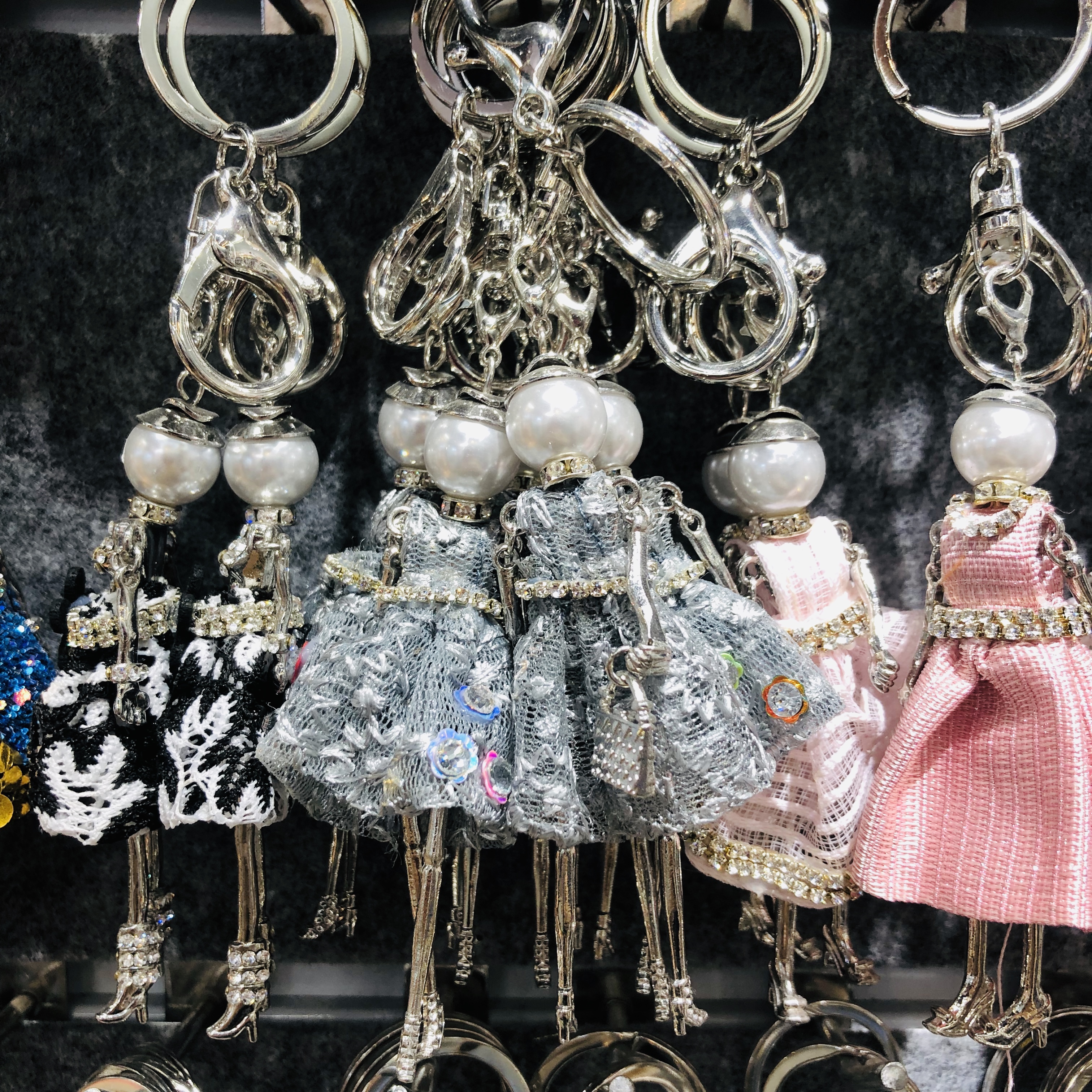 汽车钥匙挂件车钥匙扣女士韩国可爱创意个性钥匙绳毛绒背包挂件