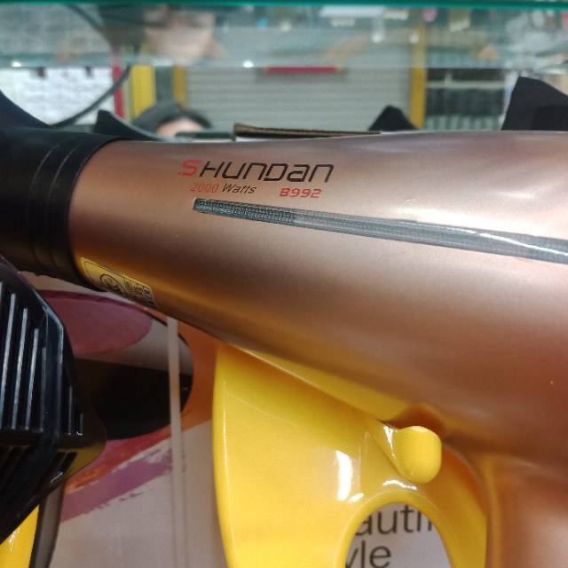 Anti-burn hair dryer in rose gold Specification image