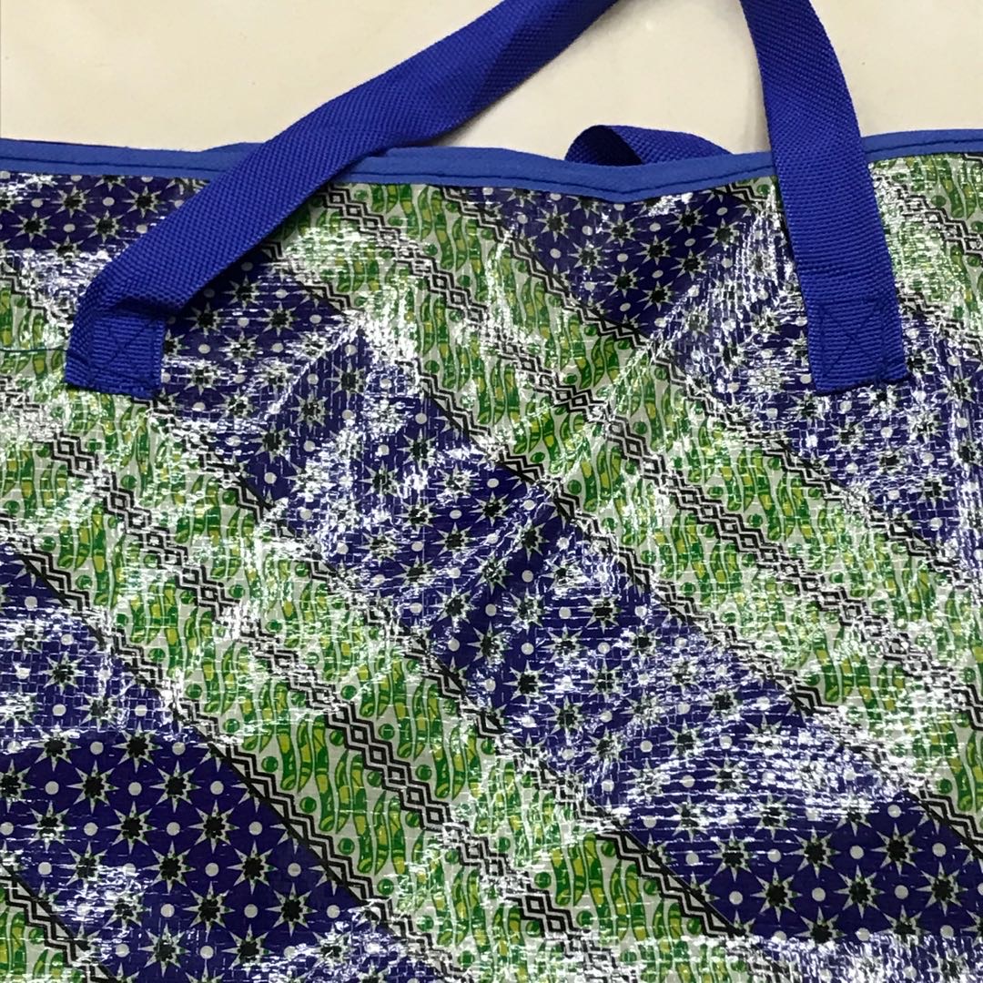 A simple dark-colored blue-green style paired with pp material woven bags details Picture