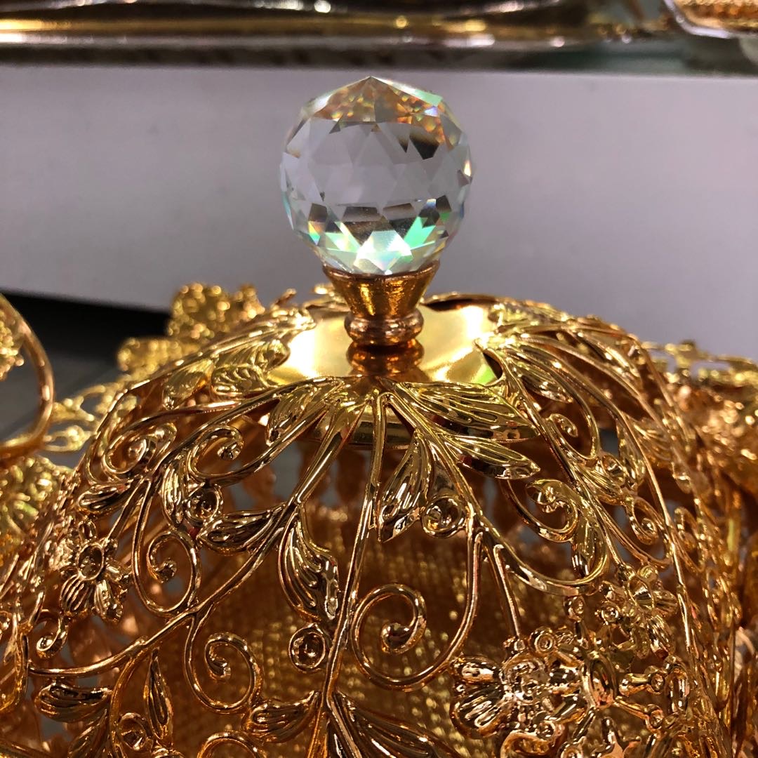 High-End Luxury Patisserie With Jeweled Silver Alloy And Lid Pattern Specification drawing