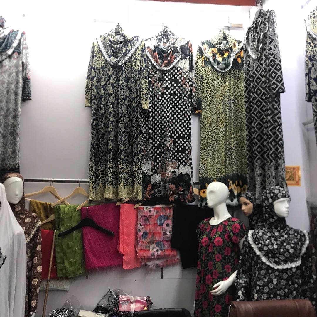 Yiwu jin 沄 clothing co., LTD describe pic - 2