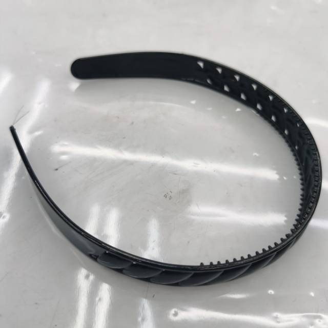 Korean Version Of The Fashion New Black Hair Comb Widened Ladies Delicate Headband Hairpin Hair Accessories Creative Accessories Specification drawing