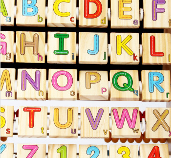 木妈妈幼儿童木制玩具多功能三合一学习架画板拼音数字翻板计