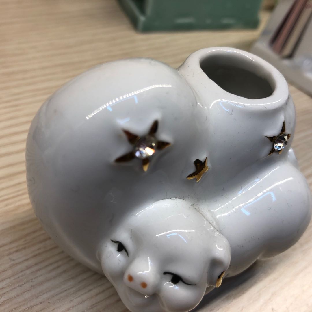 Jintai Craft Little Pig Vase, creative ceramic craft decoration, European luxurious home display gift details Picture