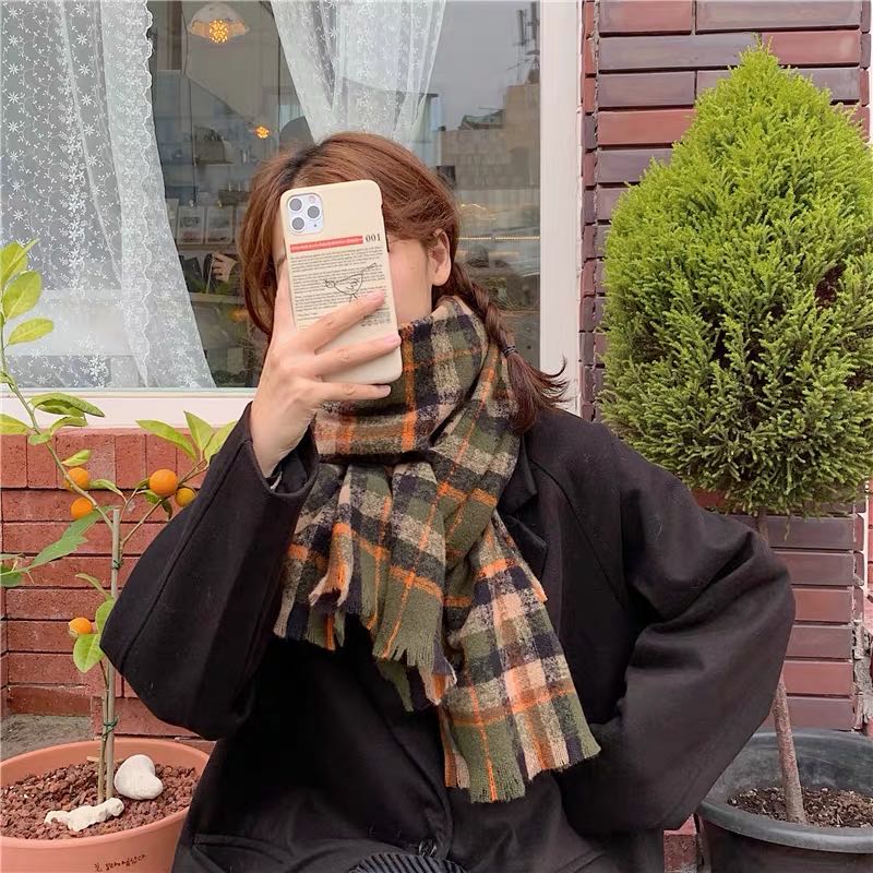 A versatile Korean autumn and winter bestseller, a classic long scarf details Picture