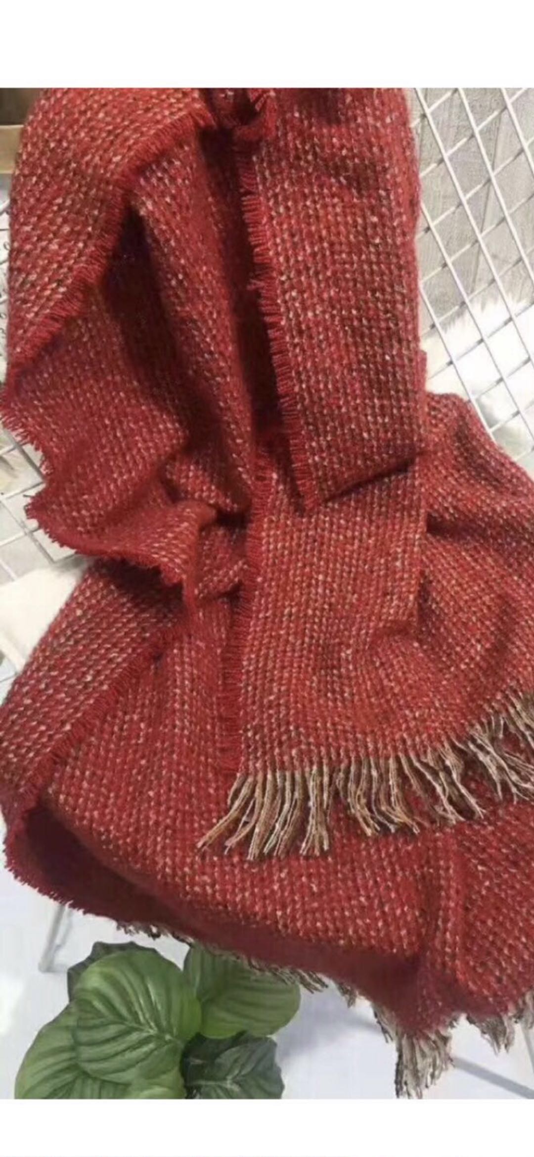 A fashionable, casual and versatile mixed-color scarf for women Specification image