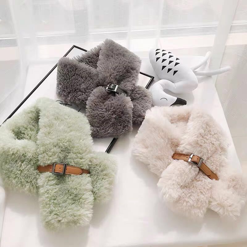 Women's Fashion Trend Casual All-In-One Autumn And Winter Must-Have Japanese Faux Fur Plus Leather Bib Scarf details Picture