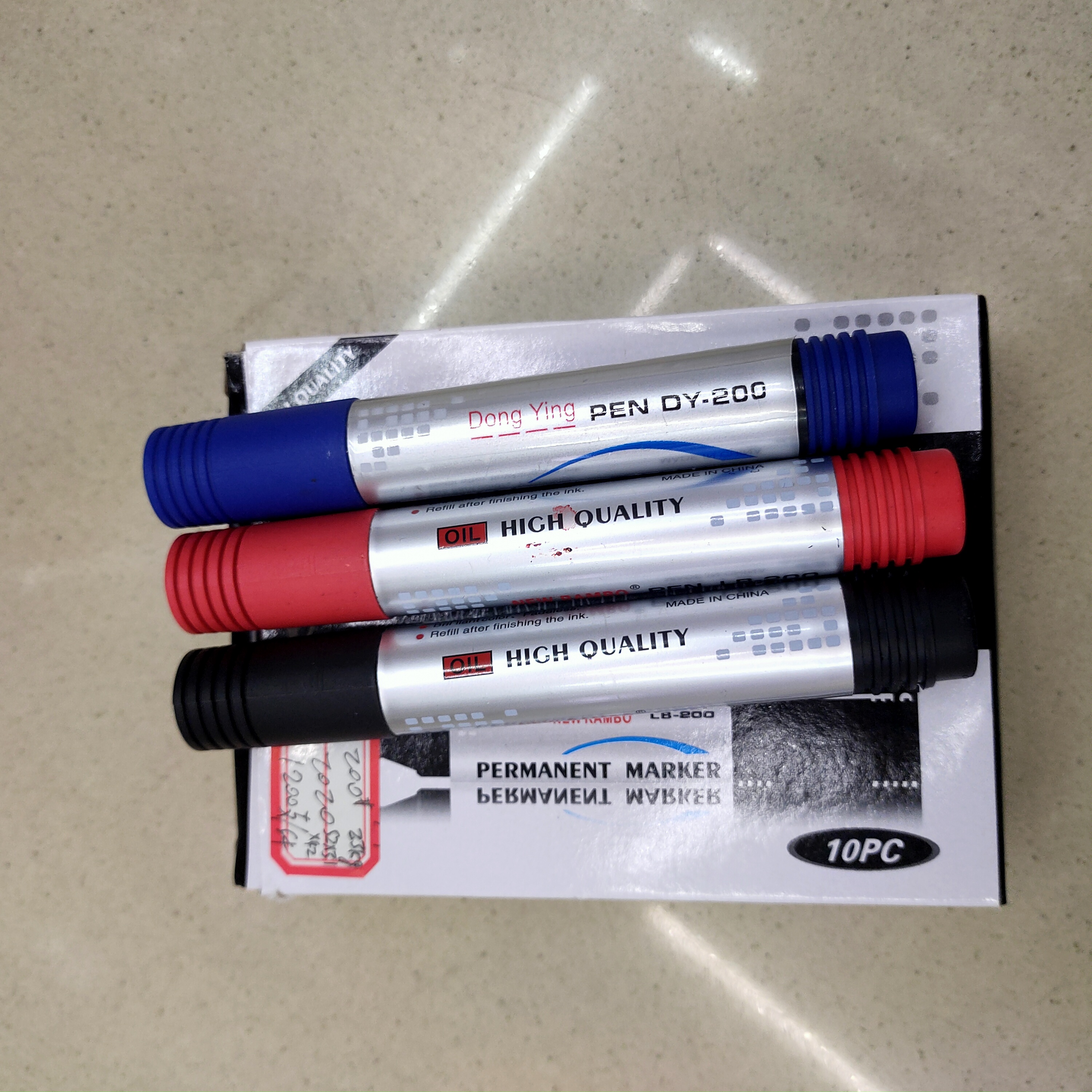 200 marker pen