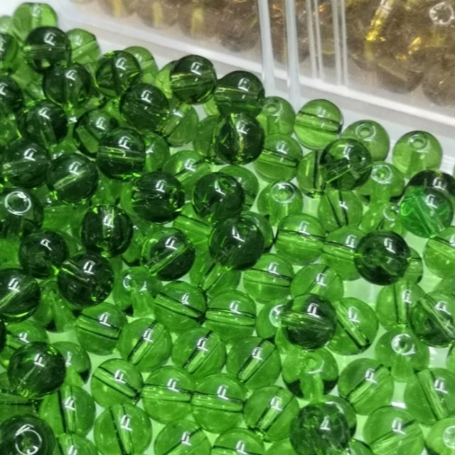 Solid color and multi-color options available, including glass beads, crepe beads, and lacquered beads for jewelry accessories. Wholesale in stock details Picture