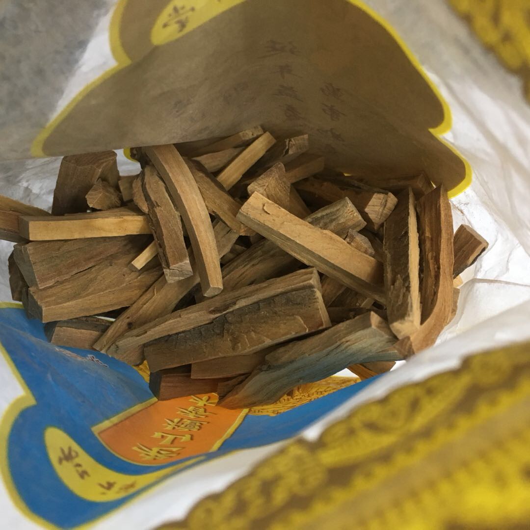 纯天然老山檀香木佛教用品细节图