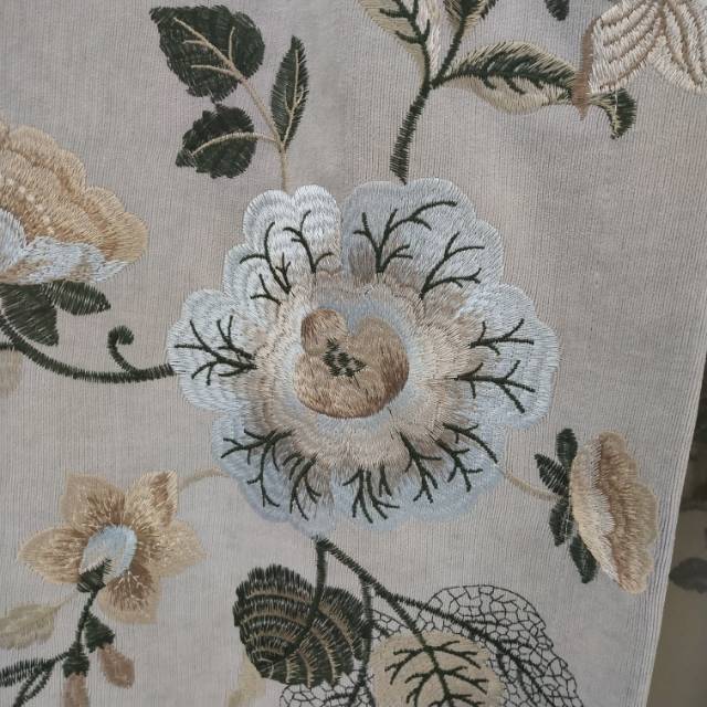 New style factory direct sales available for retail and wholesale of Shenier embroidered hollowed-out home curtains details Picture