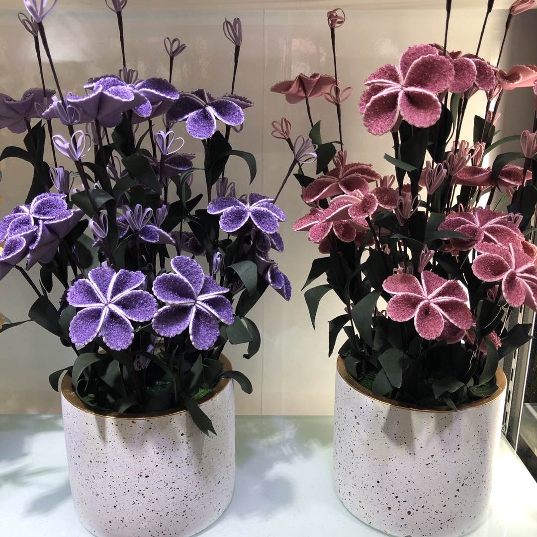 Factory Direct Fabric Crown Iris Pot Manual Living Room Home Table Decoration Flower Simulation Flower Fake Flower full figure