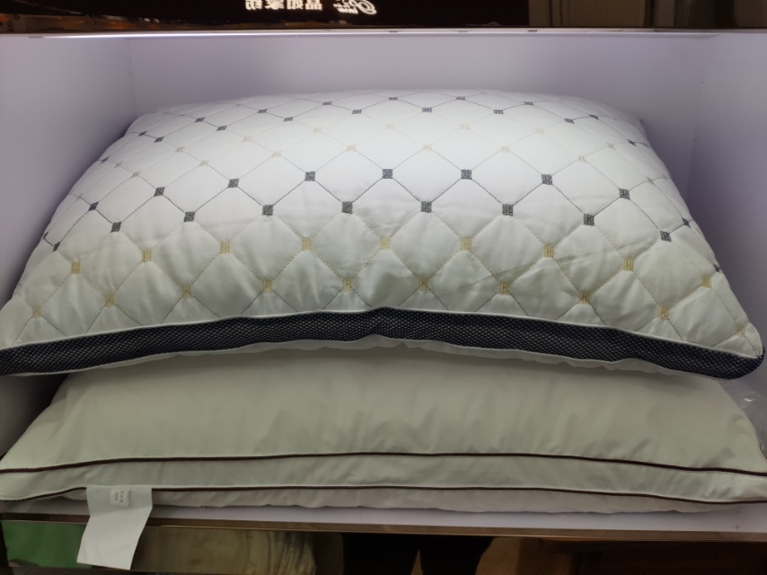 New factory direct sales of high-quality embroidered starry sky feather silk pillows wholesale pillows