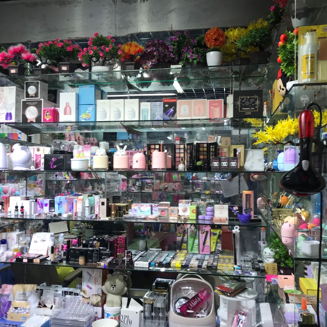 Qihan Department Store describe pic - 1