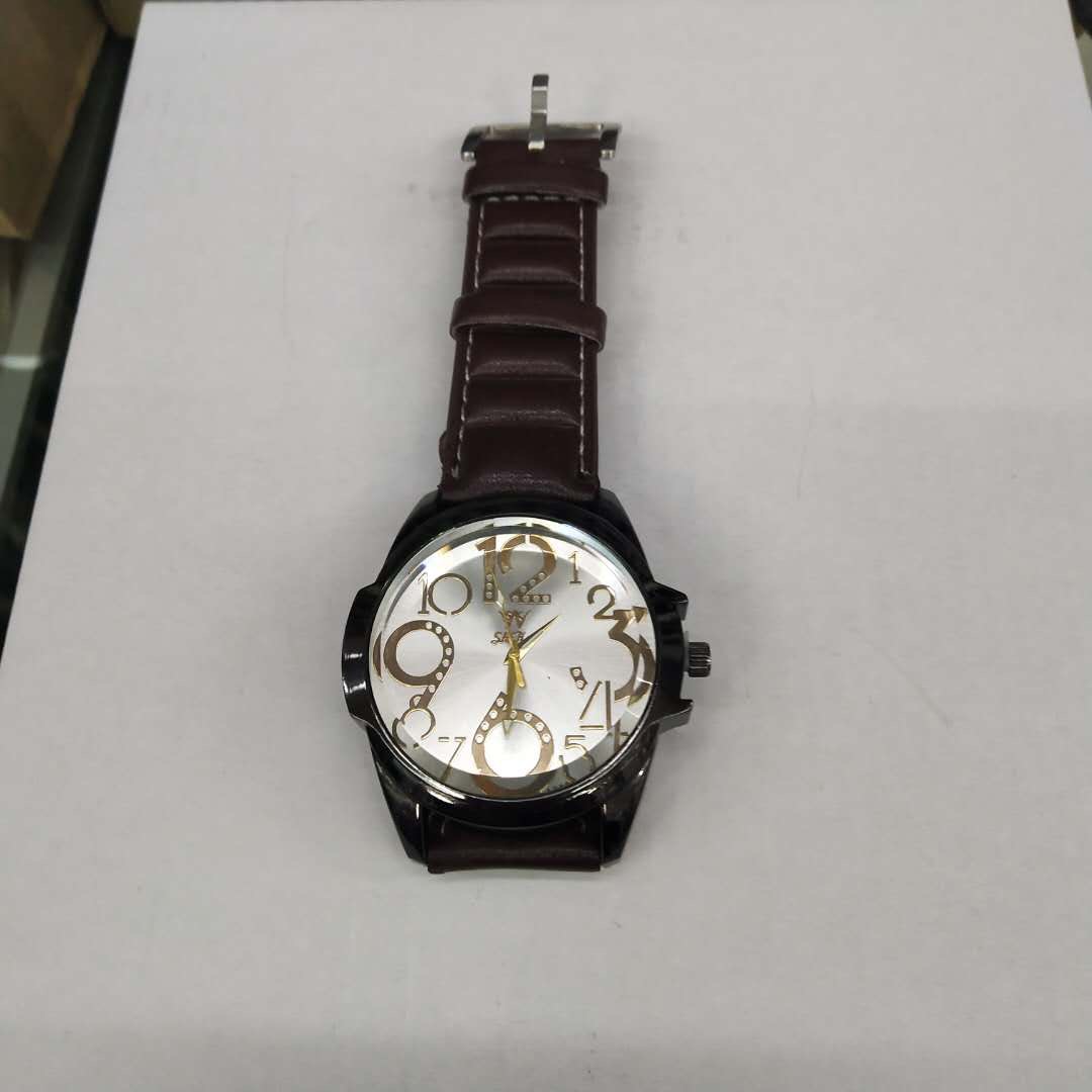 Trendy and fashionable men's silicone casual and fashionable sports watch quartz watch