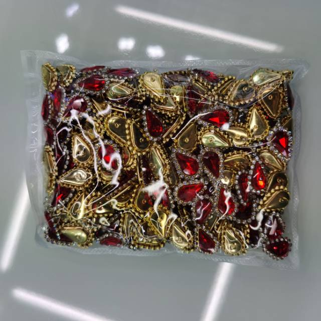 热销新品红色水滴水晶水钻合金手缝钻女服装辅料配件