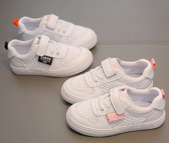 2020新款男童小白鞋镂空板鞋子产品图