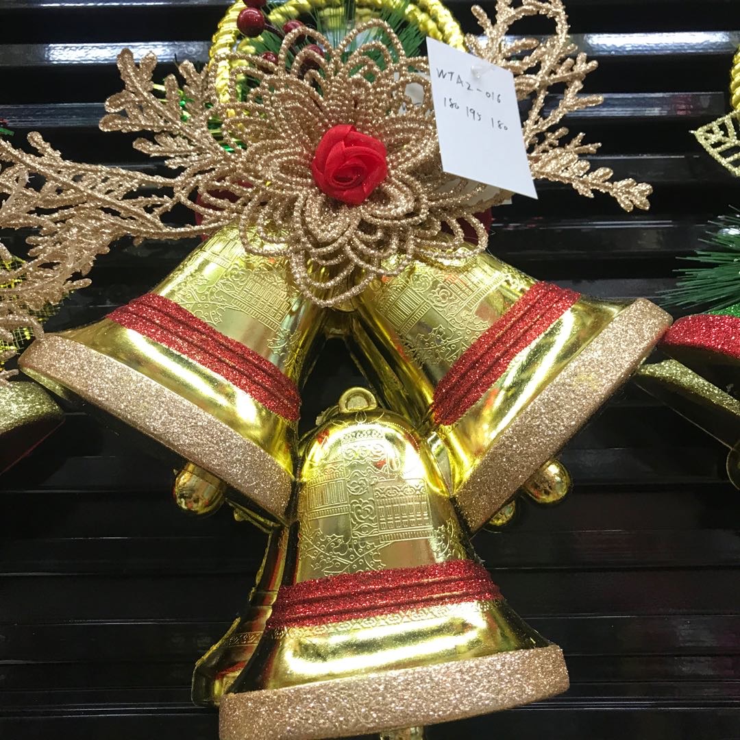 Christmas decorations, hanging ornaments, bell strings, pendants, Christmas double bells, shopping mall and hotel scenes, dragon bell decoration details Picture