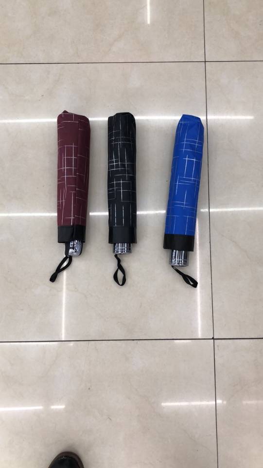 Three-fold umbrella, black rubber umbrella, super light umbrella