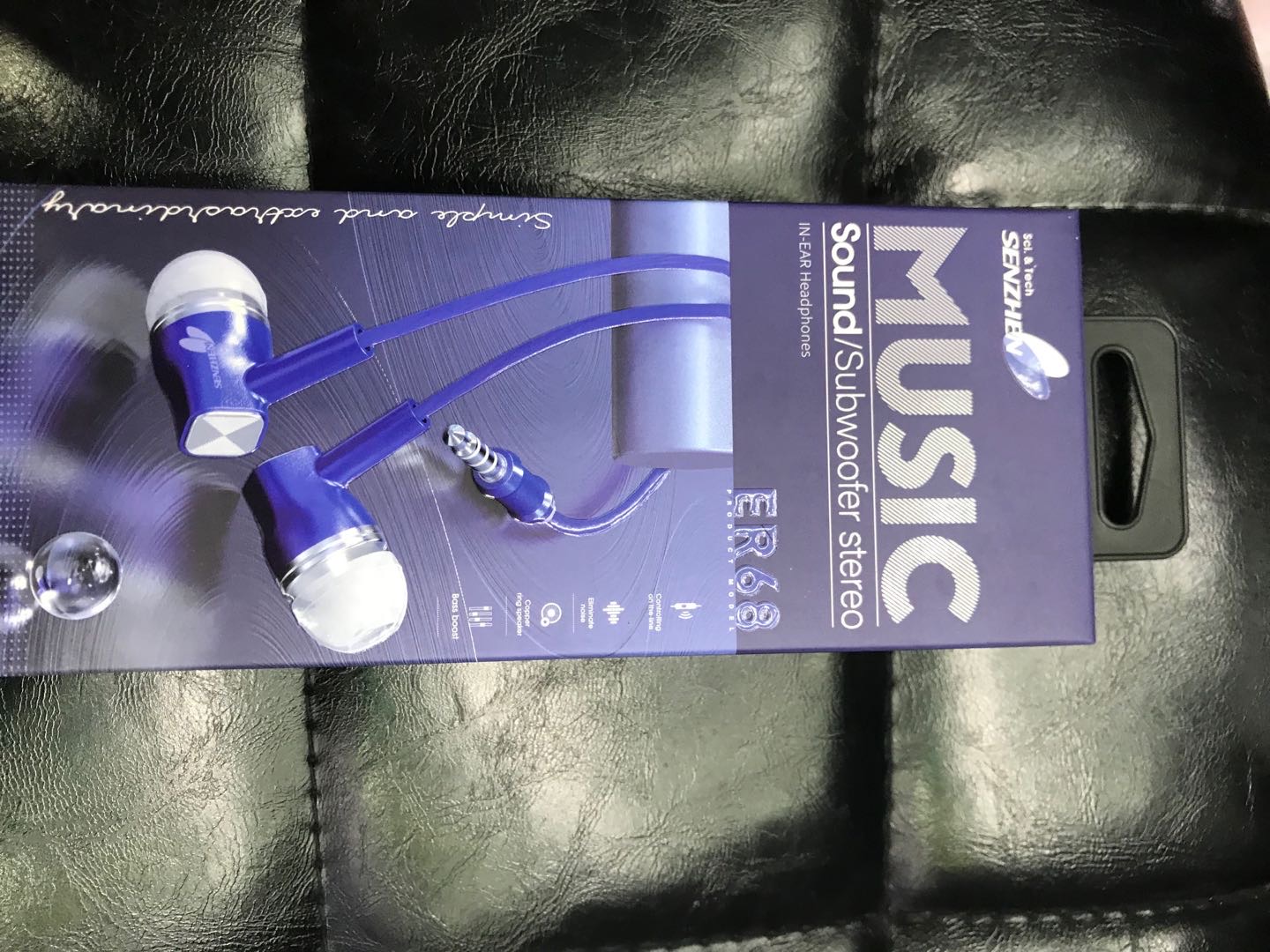 便携式耳机蓝色耳机插式耳机入耳式耳机K歌手机电脑重低音高音质有线控带麦金属韩版可爱耳塞式适用