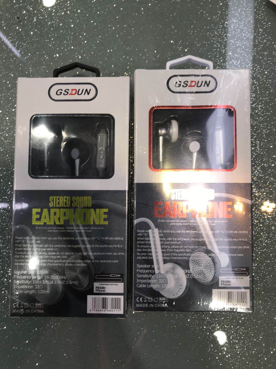 In-ear wired high quality earplugs, mobile phones and computers, heavy subwoofer noise reduction thumbnail