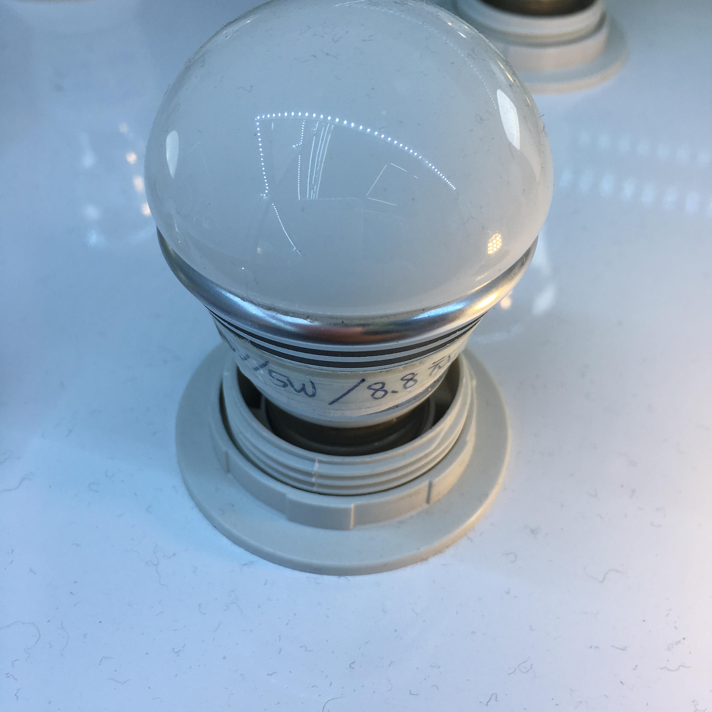 Milk White Semicircle Light Bulb High Light Transmittance Plastic Wrapped Aluminum Excess Led Energy-Saving Light Bulb details Picture