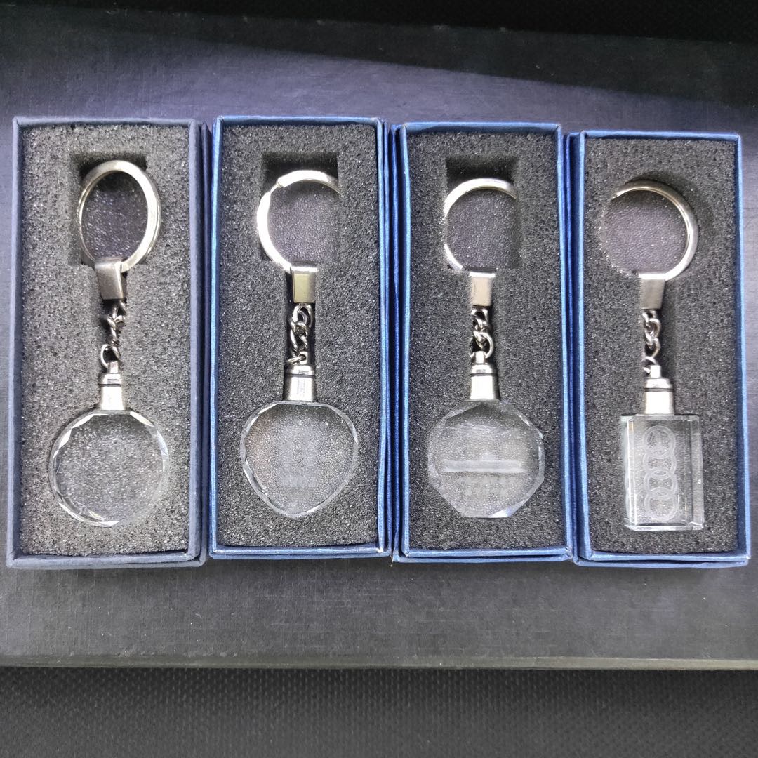 Factory direct sales of crystal laser engraved keychains