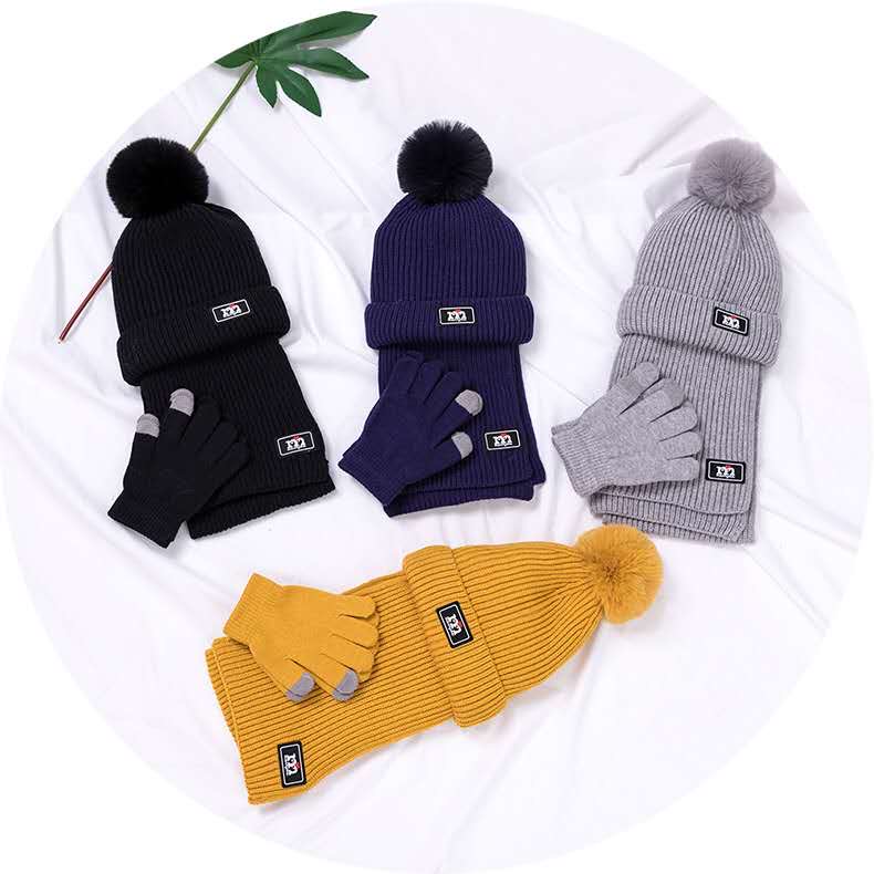 A new winter collection of children's hats, scarves and gloves for girls, boys and girls. Thickened, warm, cute and trendy for winter Specification image