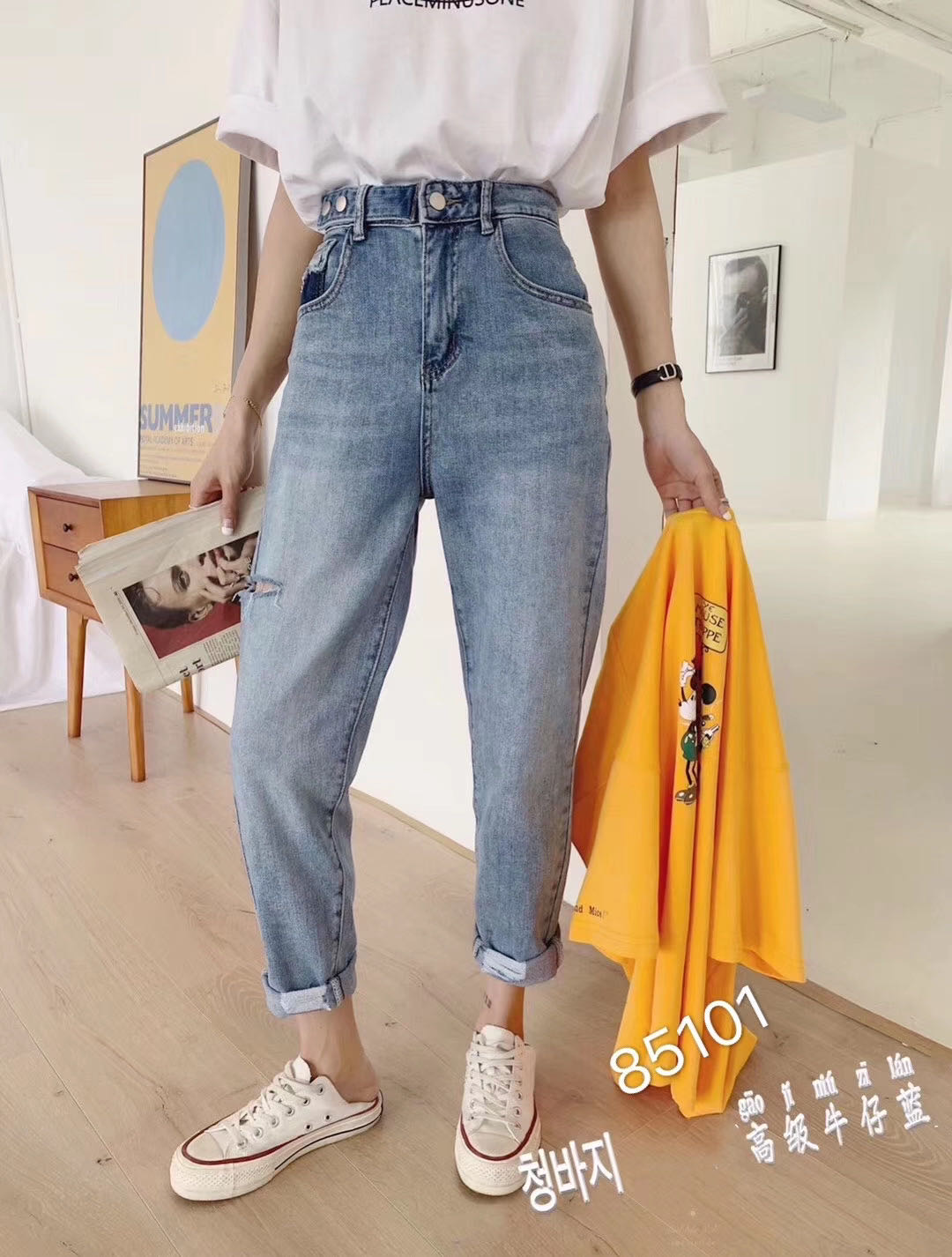 韩国高腰牛仔裤女宽松显瘦2020新款春破洞浅色老爹直筒九分哈伦裤