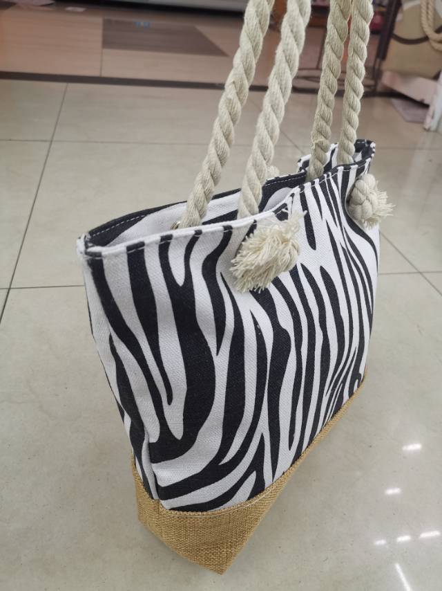 Zebra-Print Canvas Shoulder Bag Women's Art Large Capacity Tote Bag details Picture
