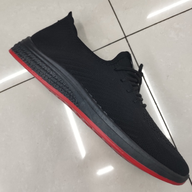 New Fashion Pure Black Men's Shoes Soft Sole Breathable Mesh Fabric Men's Non-Slip Sports Shoes details Picture