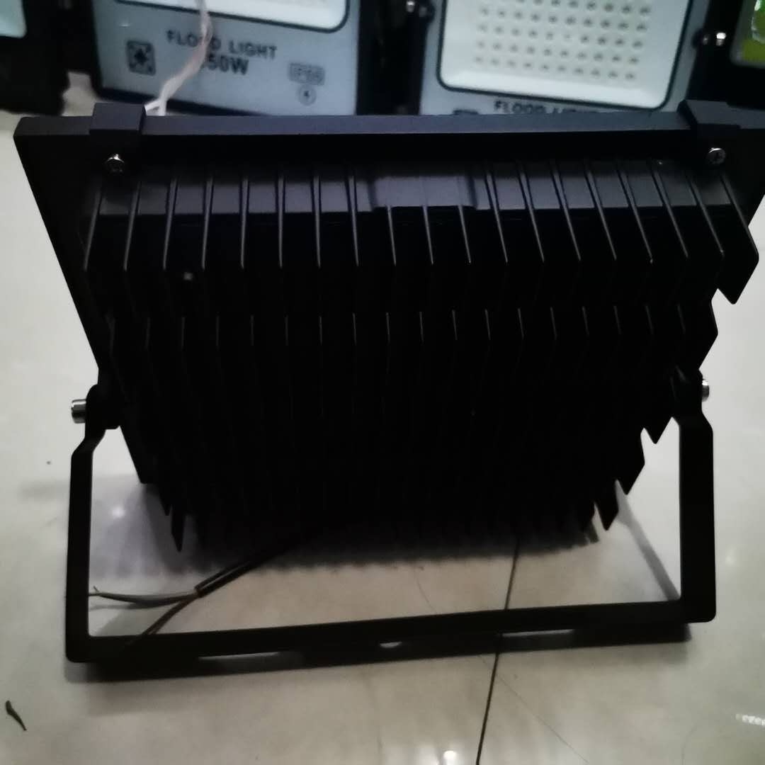 100W Solar Outdoor Viewing Light Super Bright Waterproof Billboard Spotlights Black Spotlights Specification drawing