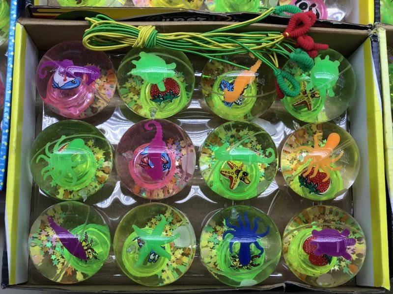 6.5cm发光弹力球带绳款TPU材质儿童玩具