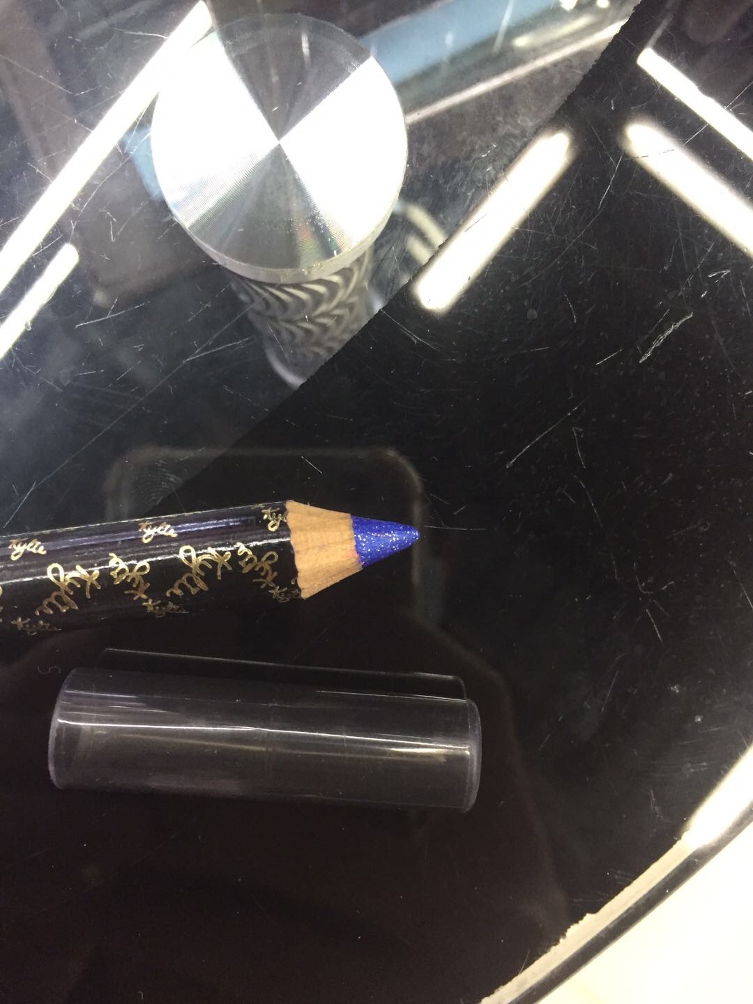 18 Color Glitter Eyeshadow Pen Display Box Lasting Makeup Specification drawing