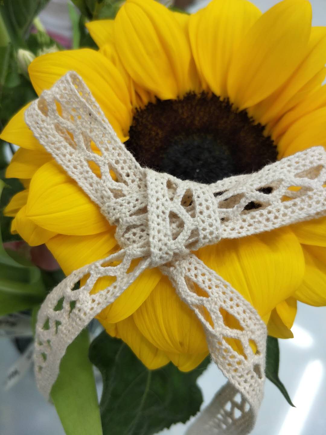 We offer a wide range of fashionable cotton thread lace designs for home use in stock