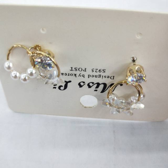 Factory direct sales: Simple, elegant, fashionable and popular jewelry and accessories, personalized and trendy new pearl earrings, Miss Li accessories details Picture