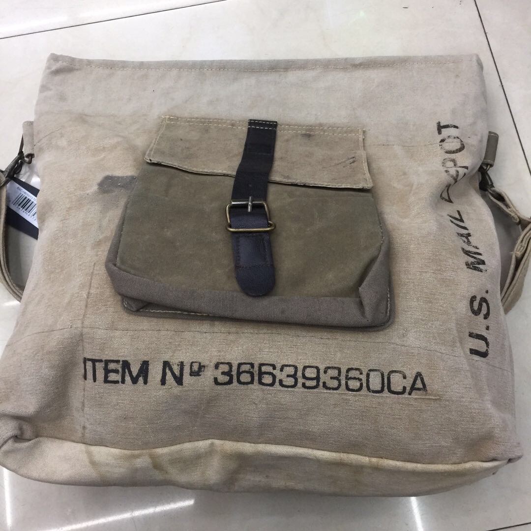 韩版男女同款通用双肩背包学生书包防水情侣大容量电脑背包