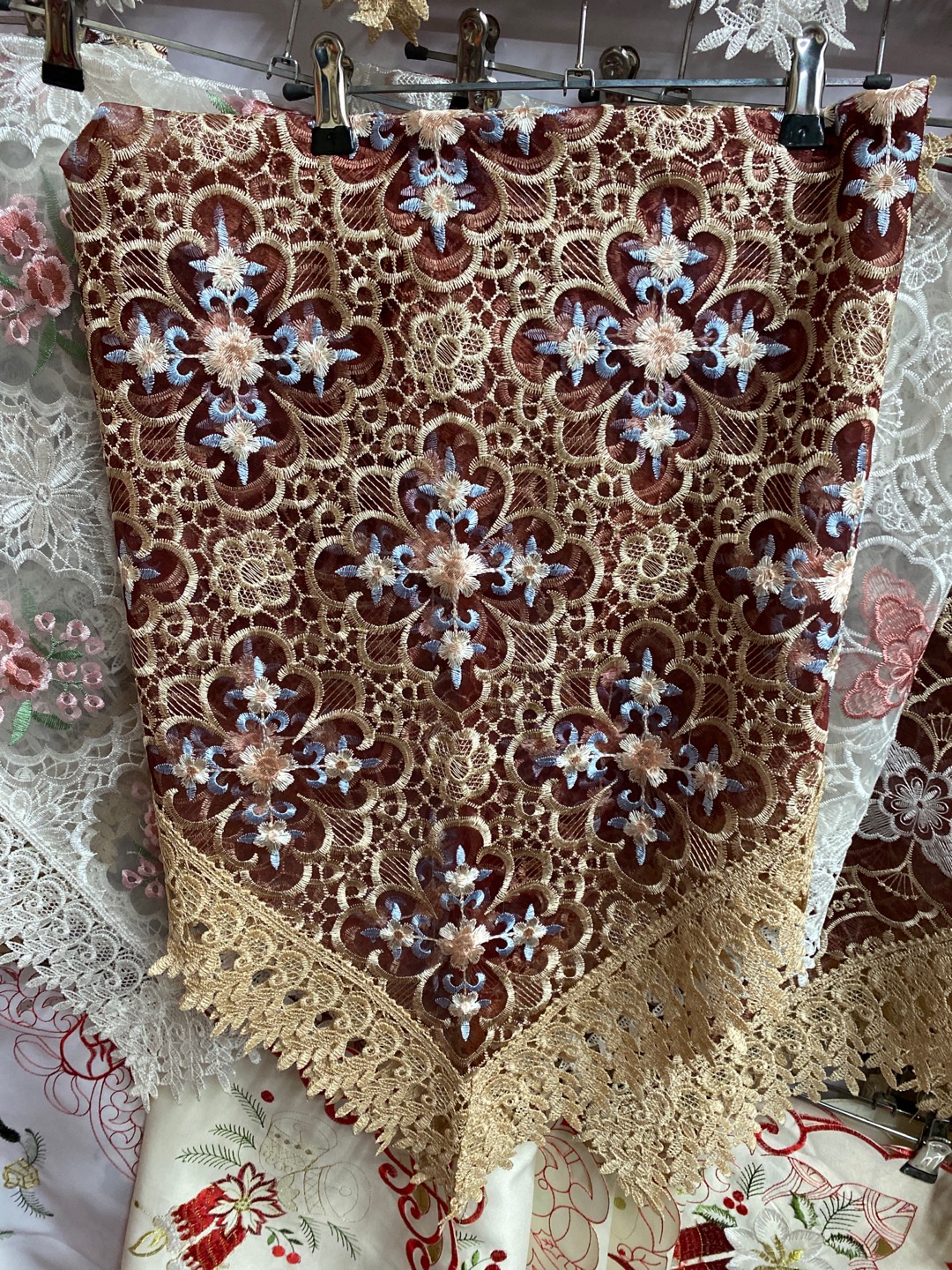 Water Soluble Lace Tablecloth details Picture