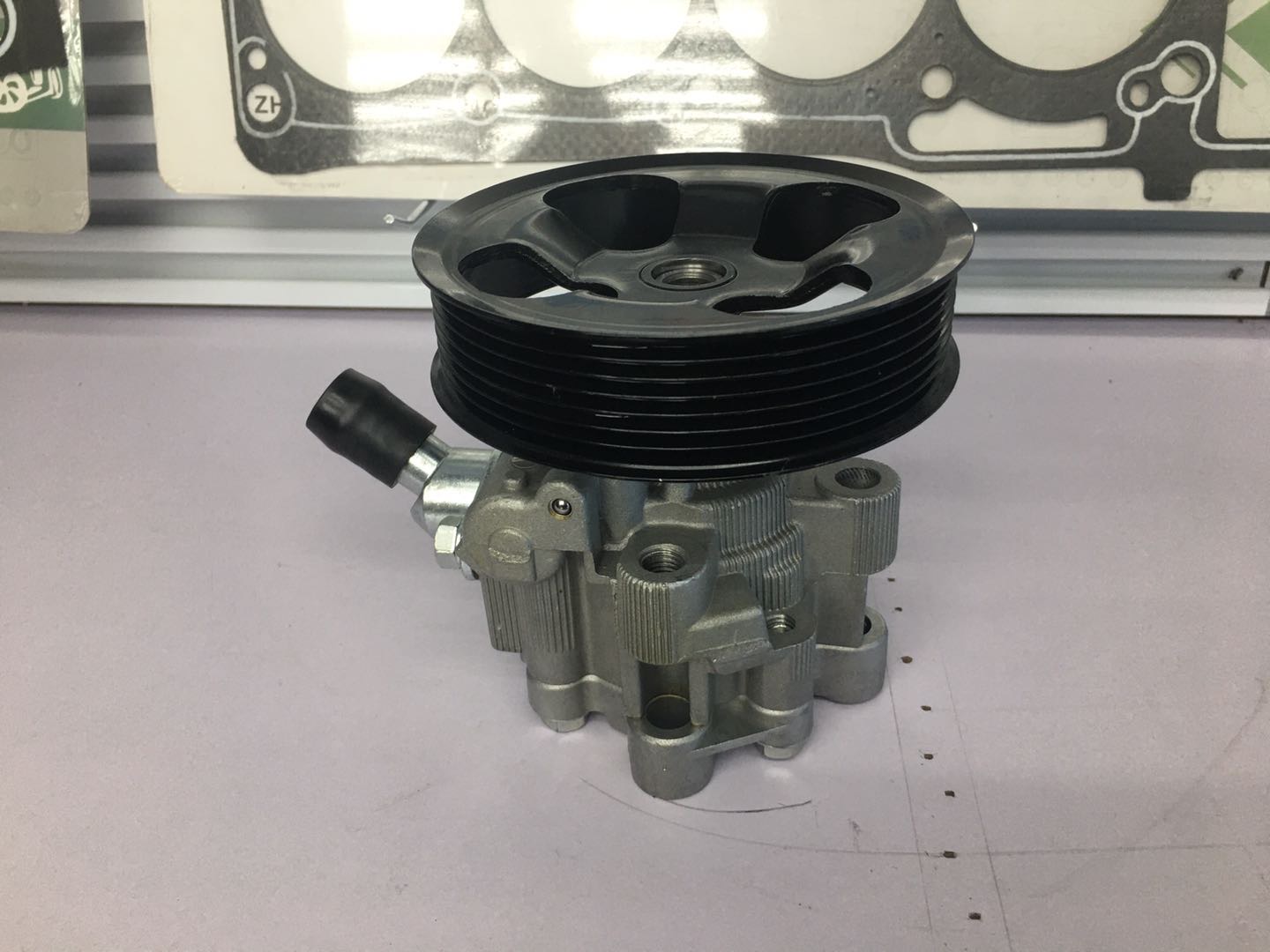 Toyota Prado multi-directional power steering oil pump model 44310-60470 Specification image