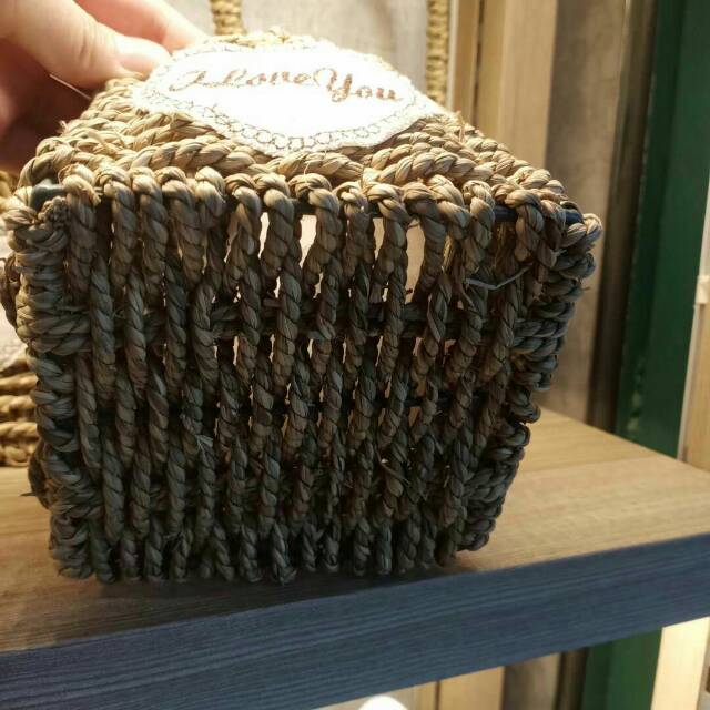 Qingling Craft straw-woven decorative flower baskets, home decoration ornaments and handicrafts Specification image