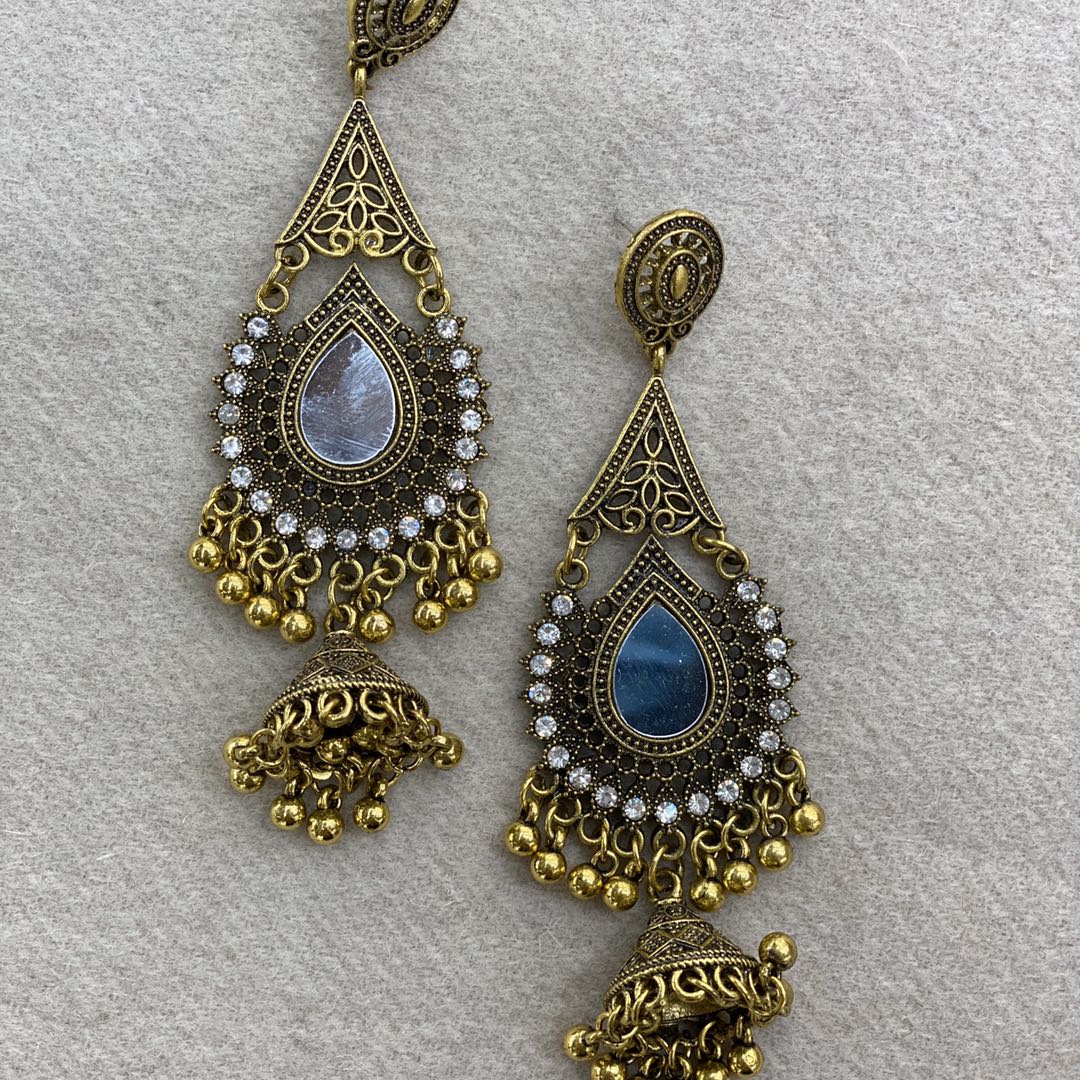 Artistic breath of restoring ancient ways fashionable new and decorous dot is gotten medium long earring earring acts the role of anti-allergy temperament earring thumbnail