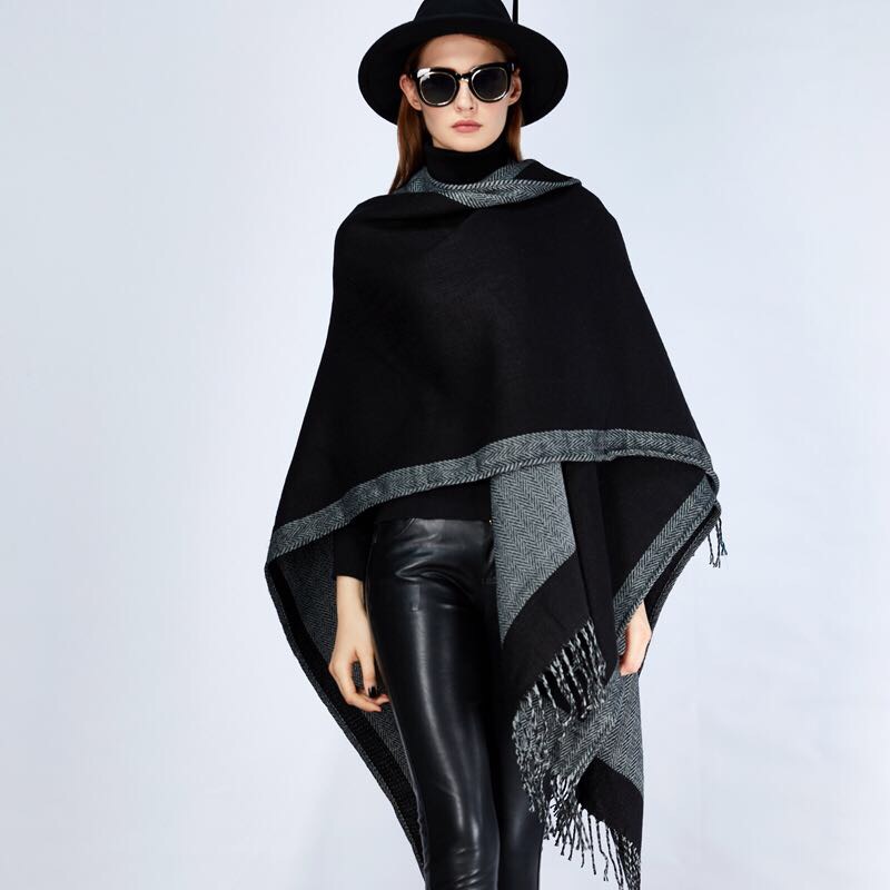 Ladies Fashion Trend Casual With Europe And The United States Street Shot Wind With Hat Fringe Herringette Cape