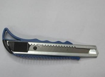 美工刀学生美工刀塑料美工刀金属美工刀产品图