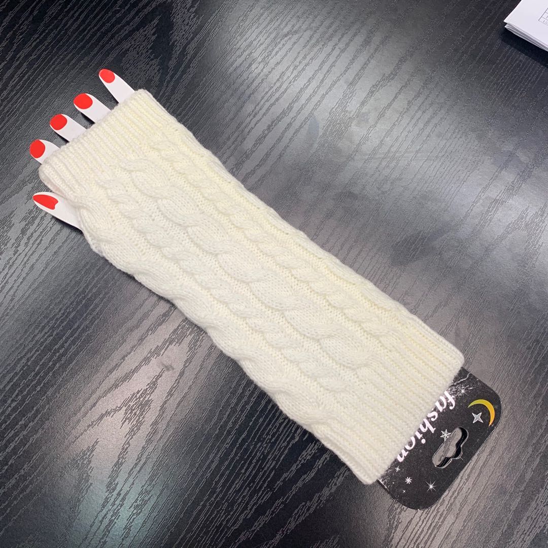 Long, thickened fake sleeves, woolen knitted half-finger gloves and warm arm covers for women in autumn and winter