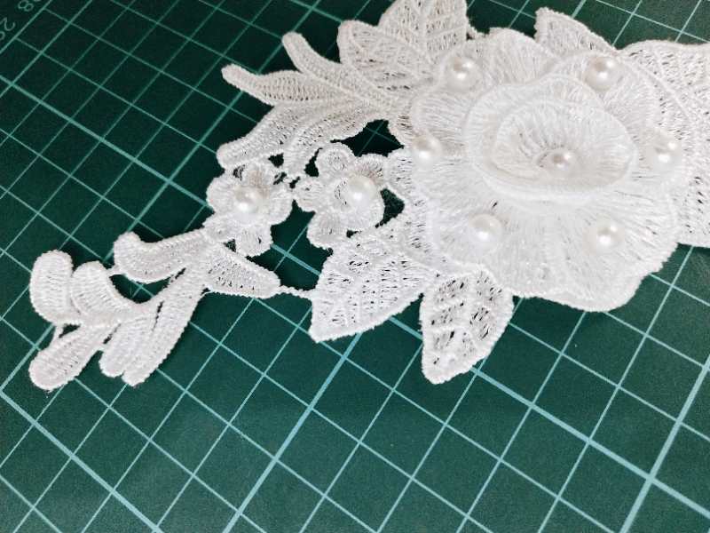 Direct sales from the manufacturer of new water-soluble polyester 3D collared white spring clothing and accessories details Picture