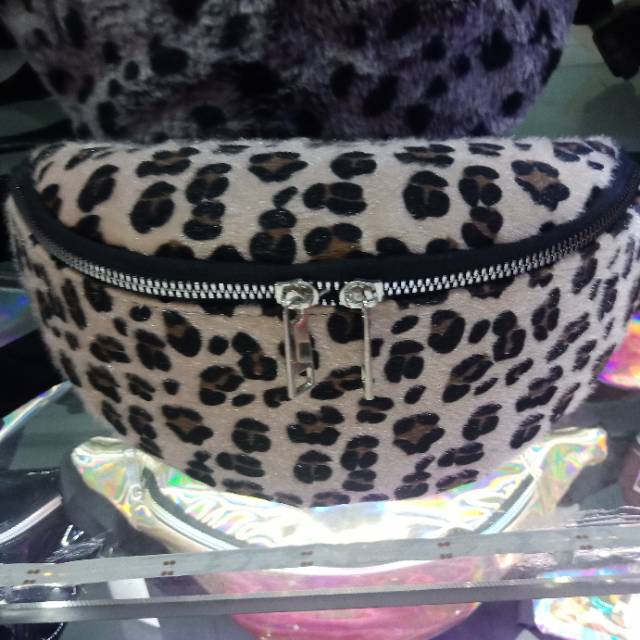 Ladies leopard print waist and shoulder bag decoration thumbnail
