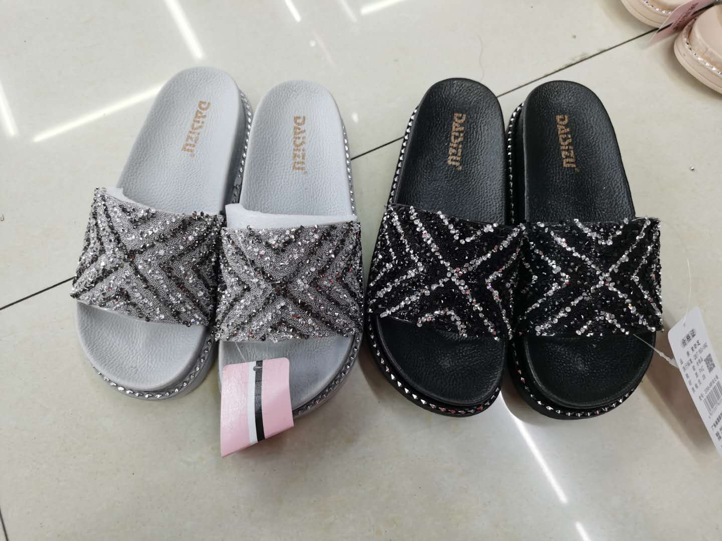 2088 knight foreign trade PVC massage slippers