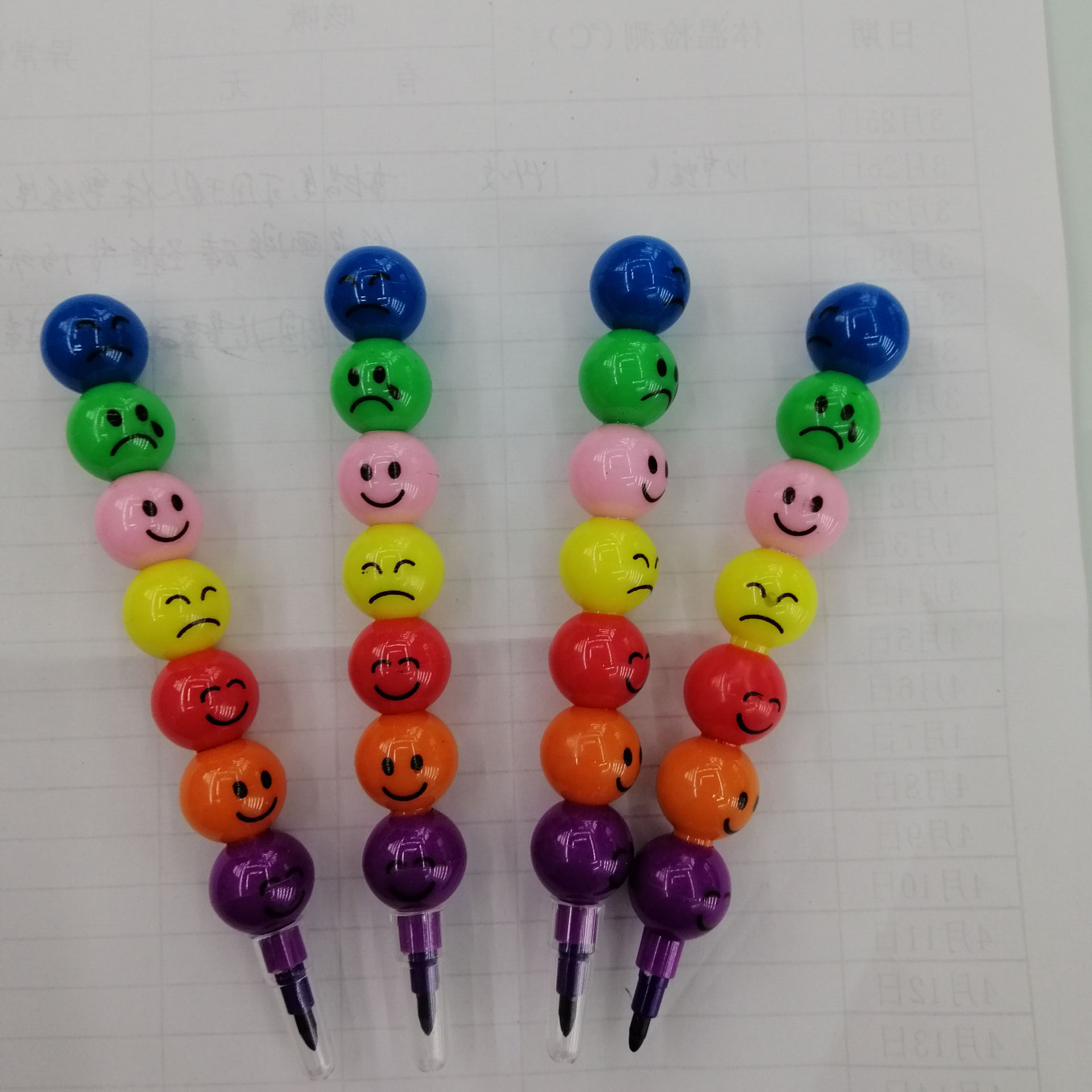 7 sections of Big smiling face crayon pencil Cartoon Cute and novel drawing pen details Picture